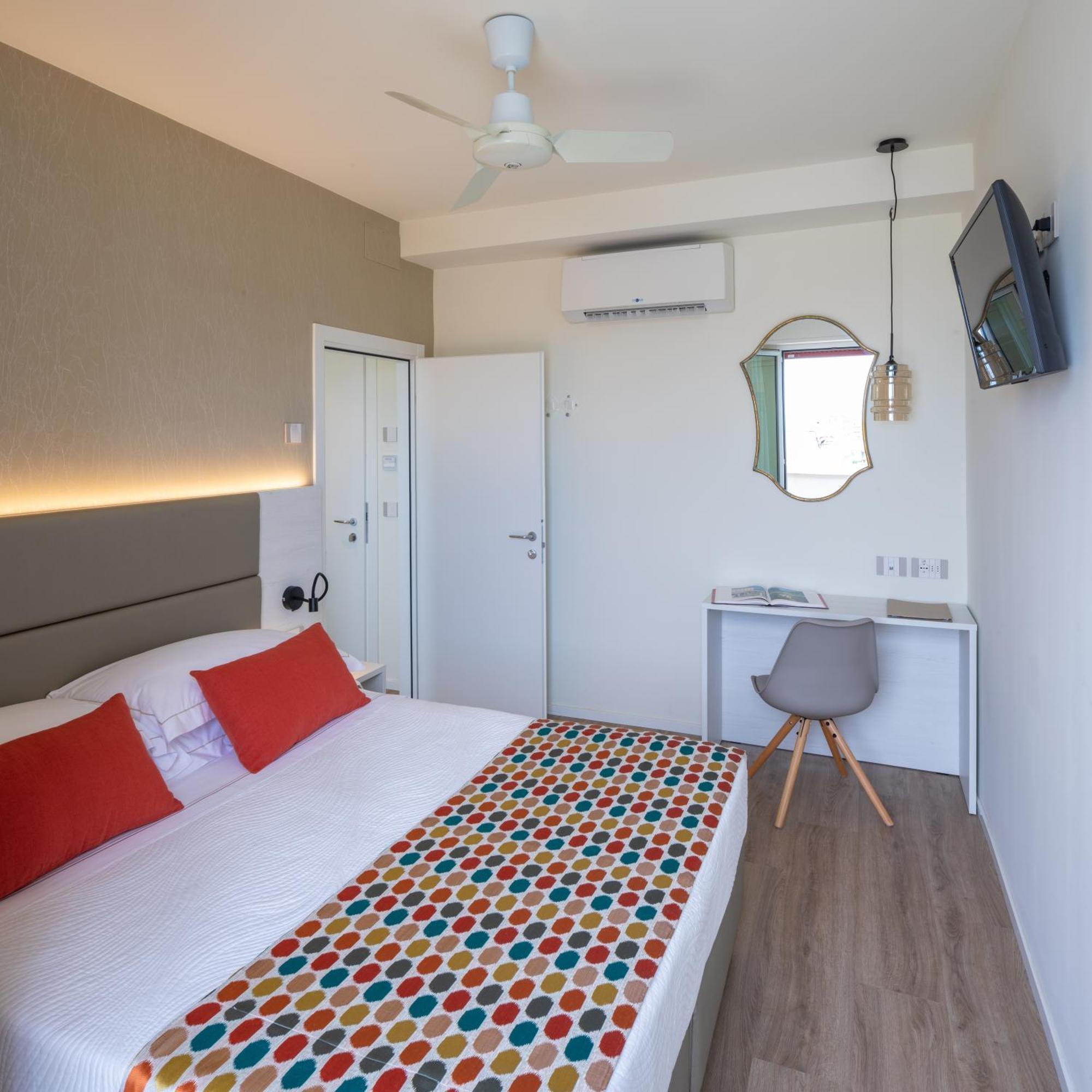 מארוטה Una Hotels Imperial Beach Hotel מראה חיצוני תמונה